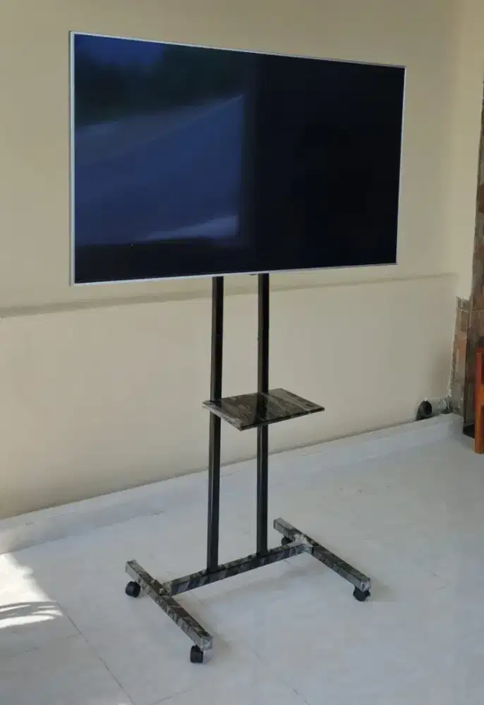 Jasa pasang bracket tv