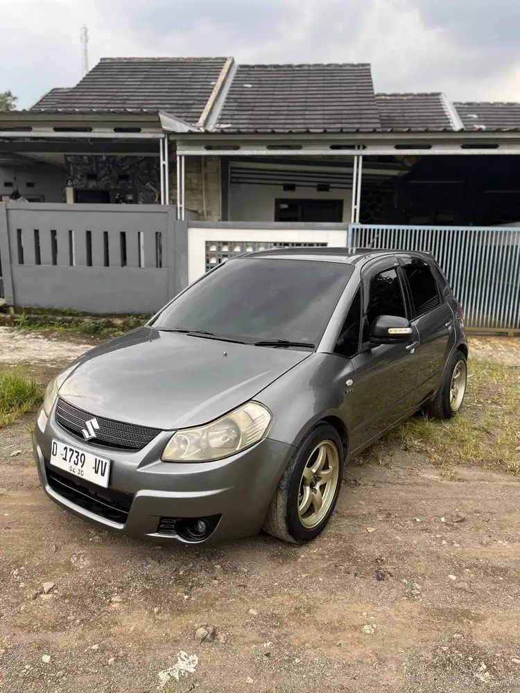 Suzuki SX4 2010 Bensin