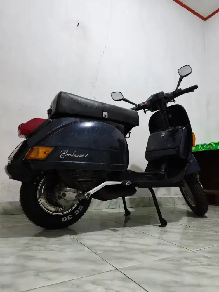 Vespa Exclusive 2 Tahun 2000