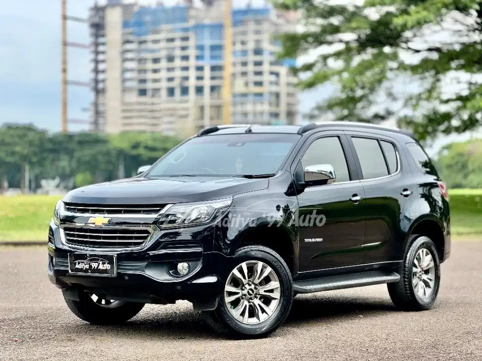 JAMINAN HARGA MURAH! CHEVROLET TRAILBLAZER LTZ 2018/2017 AT SOLAR