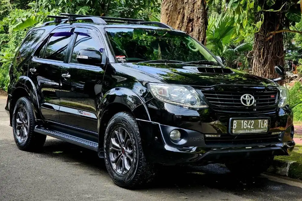 Harga Cash Toyota Fortuner VNT TRD 2014 pjk hidup