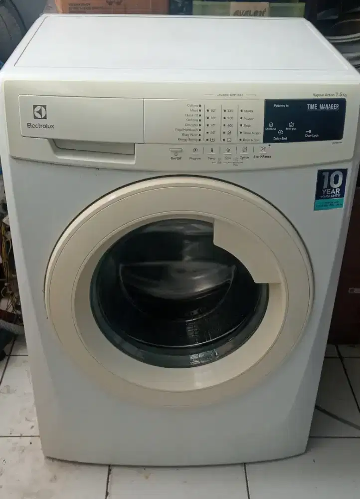 Mesin cuci electrolux 7,5kg