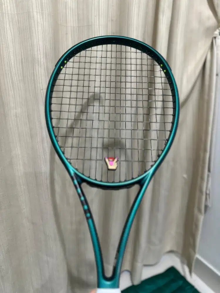 WILSON BLADE V9 98 S 18x16 2025 Tennis Racket