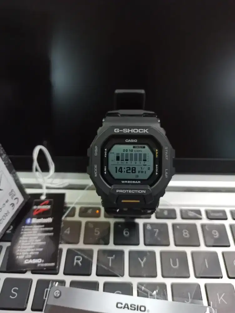 Jam Tangan Original Casio G-Shock G-Squad GBD-200 1A1JF !!!