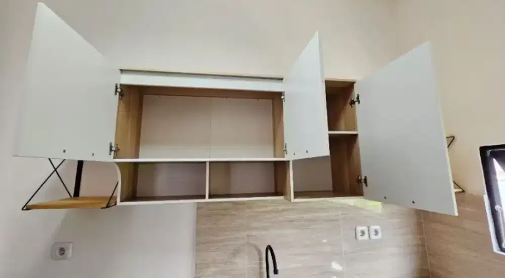 Dijual kitchen set atas Merk PIRA