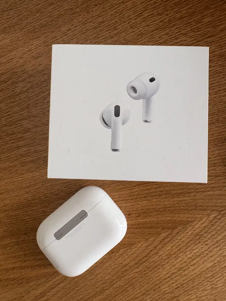 AirPods Pro Gen 3 Apple Original Mulus Normal Siap Pakai