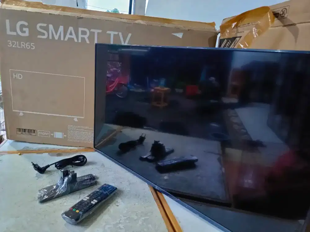 LG smart tv 32 Exdisplay garansi
