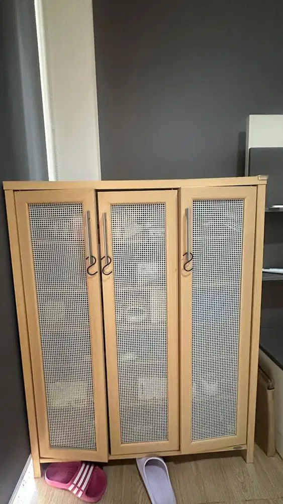 RAK SEPATU KAYU BERTINGKAT