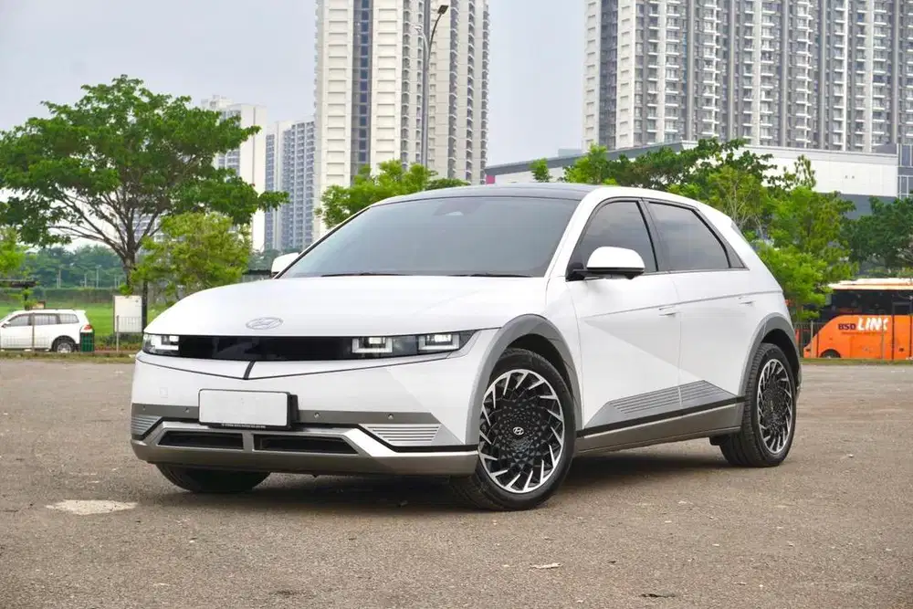 Hyundai Ioniq 5 EV Signature Long Range 2024 Putih Terlaris Best Deal