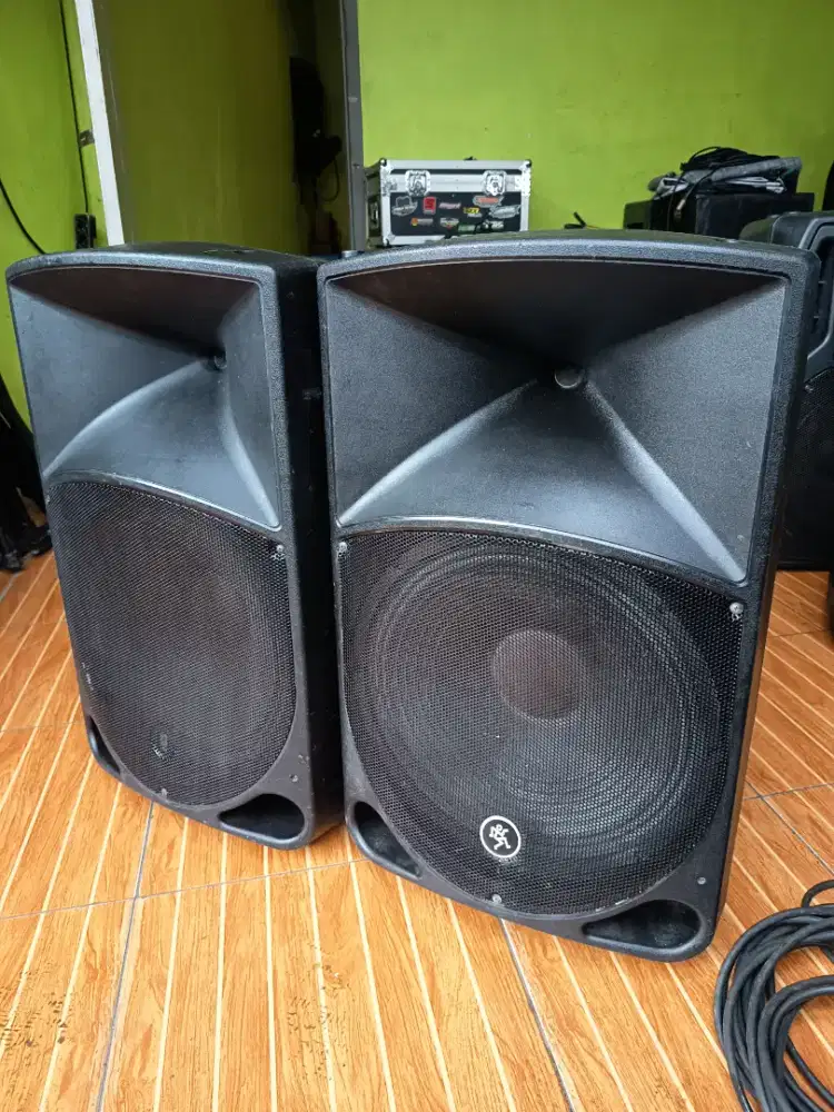 Sepasang Speaker Aktif Macki Thump TH-15A. Second, Normal, Ori. Wa