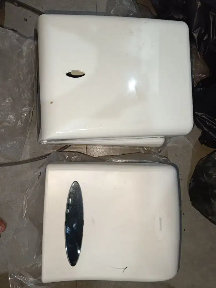 TEMPAT TISU TOILET KRISBOW DAN BIASA