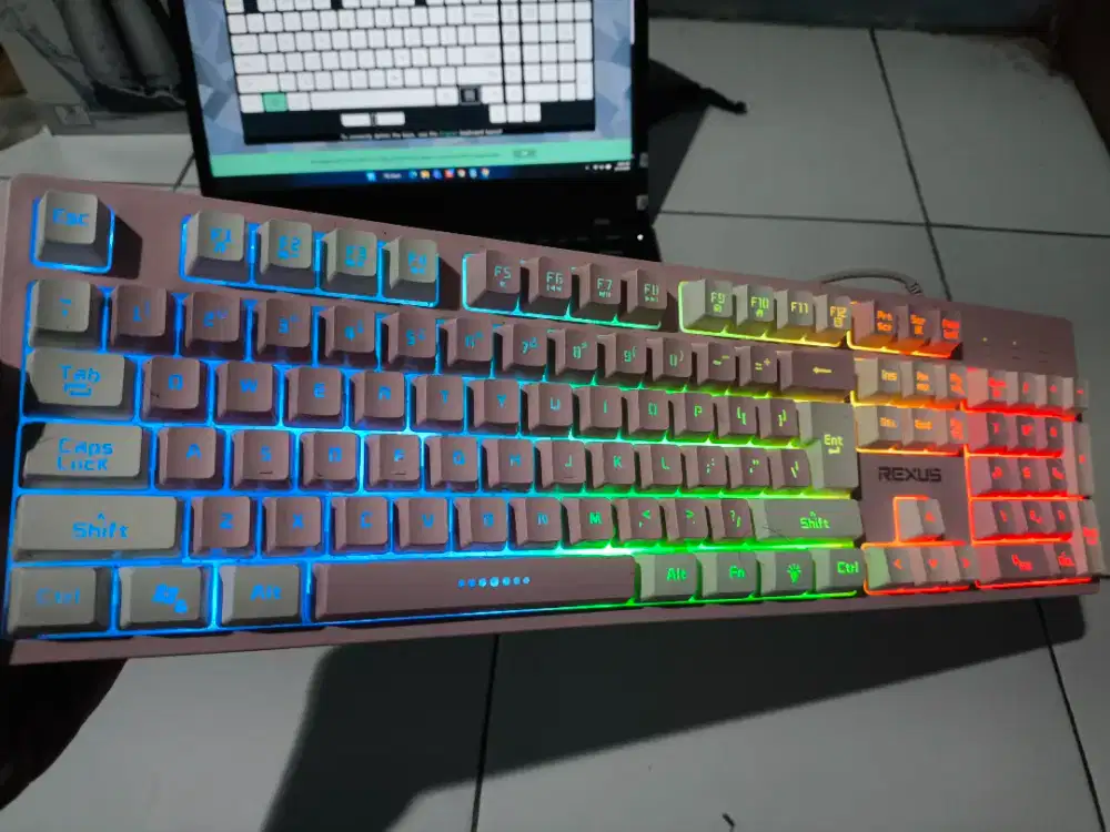 Keyboard gaming Rexus K9E RGB semi Mechanical