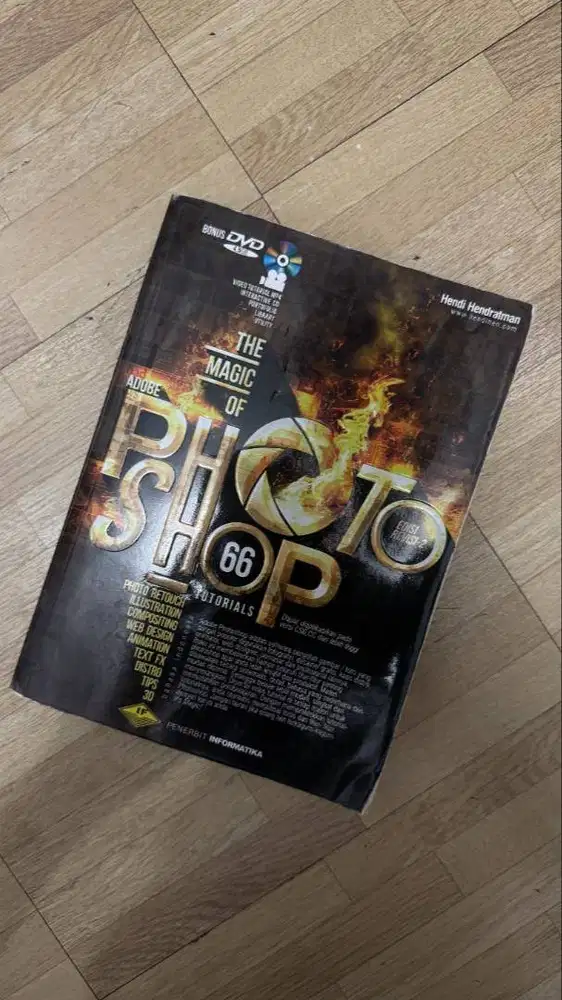 Kondisi seperti di foto, kertas kekuningan. Bahasa Indonesia . Terkada