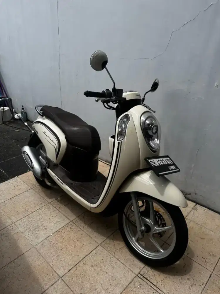 Honda Scoopy 2015