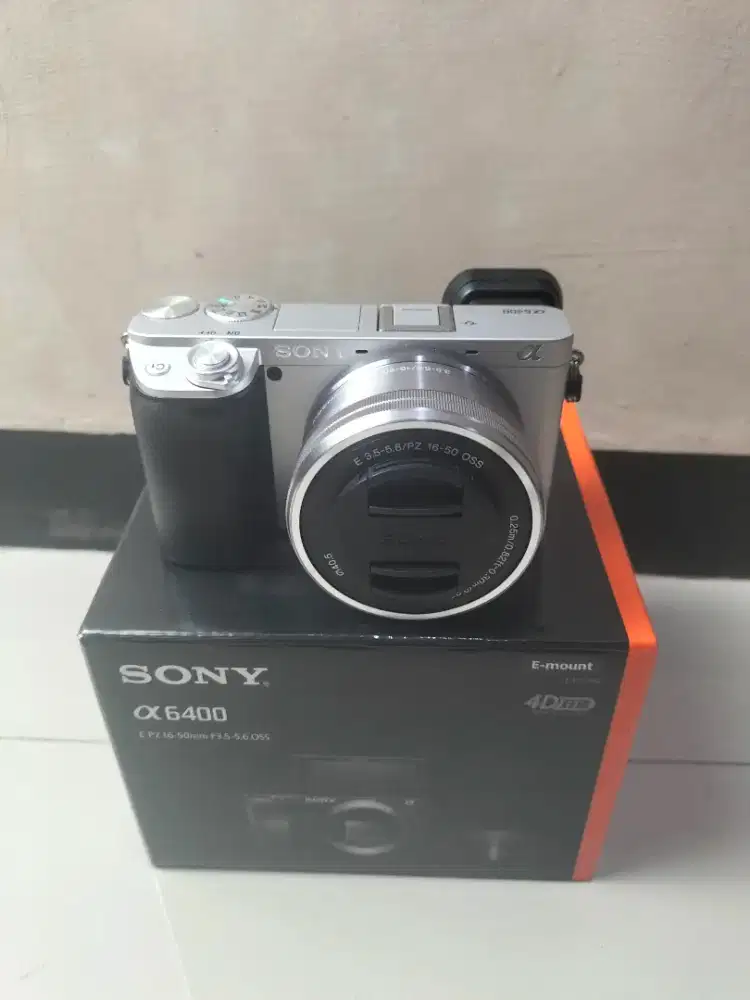 Sony A6400 kit Fullshet Box Mulus Likenew