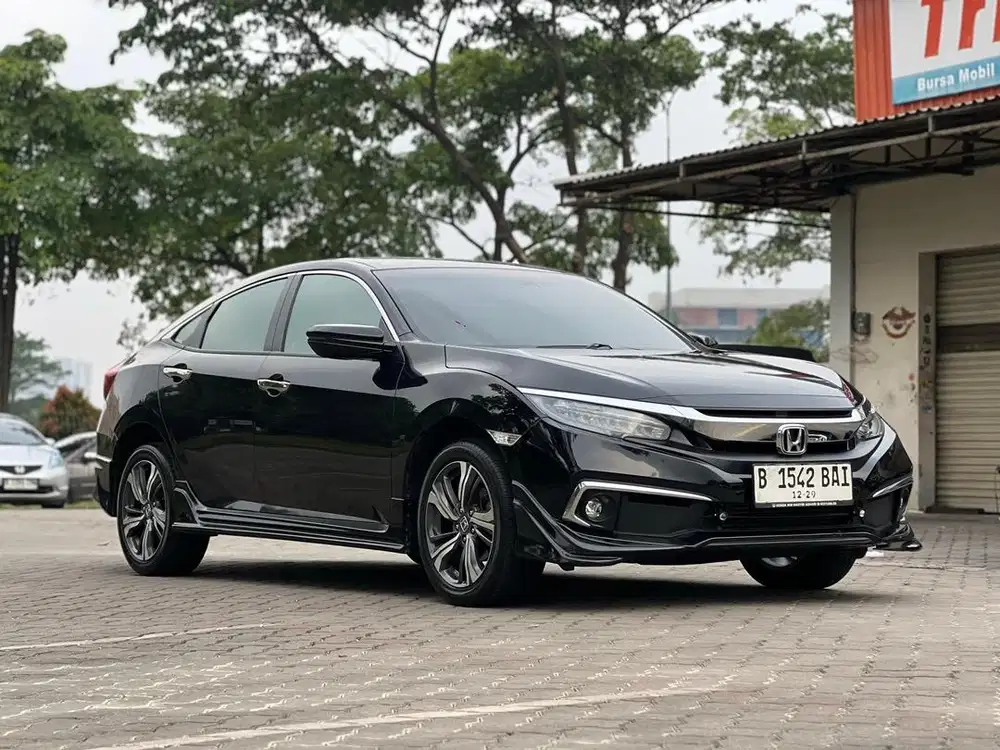 [ KM ANTIK] Civic 1.5 Turbo ES Sedan AT Hitam Black Matic TERMURAH