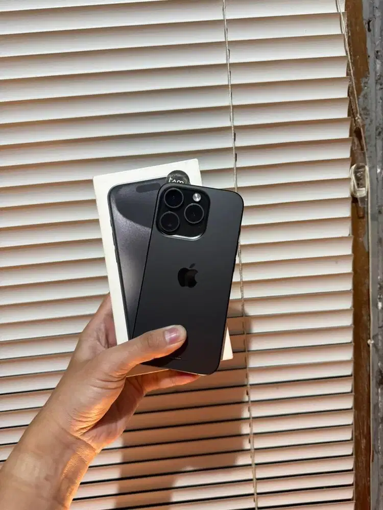 iphone 15 pro 128 ibox batre helth 87 original