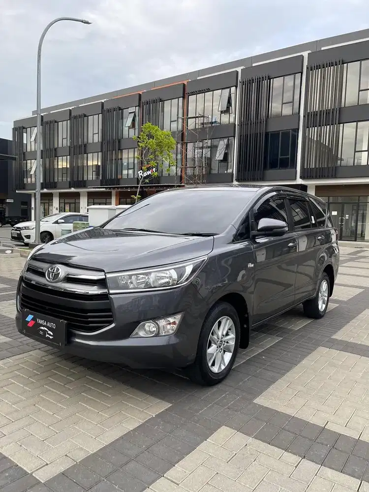 INNOVA G AT BENSIN 2020 GREY KM 30rb TANGAN PERTAMA PAJAK RAWATAN ORI