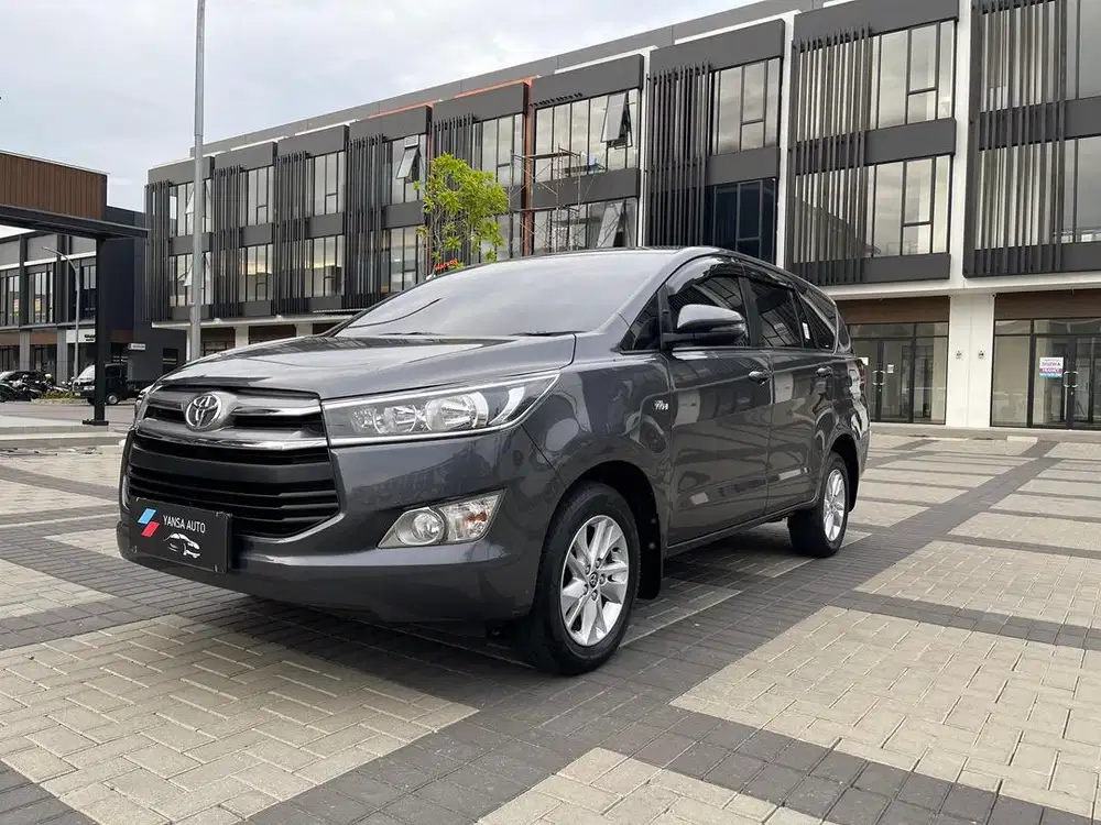 INNOVA G AT BENSIN 2020 GREY KM 30rb TANGAN PERTAMA FULL ORI SIAP PAKE