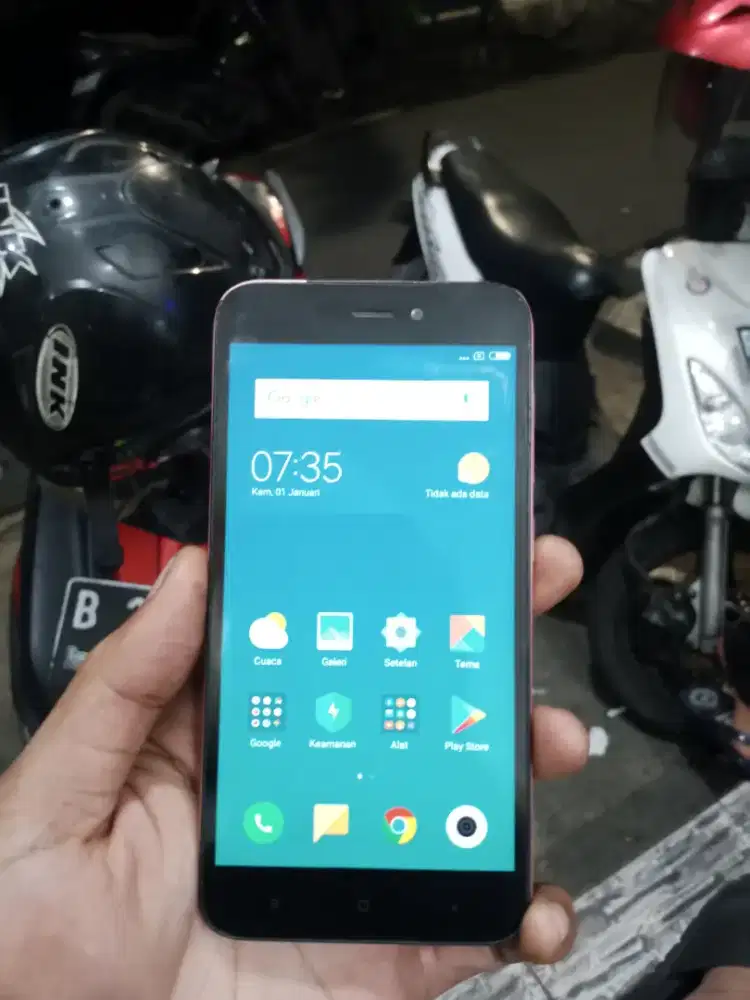 Xaomi redmi 5a 2/16gb