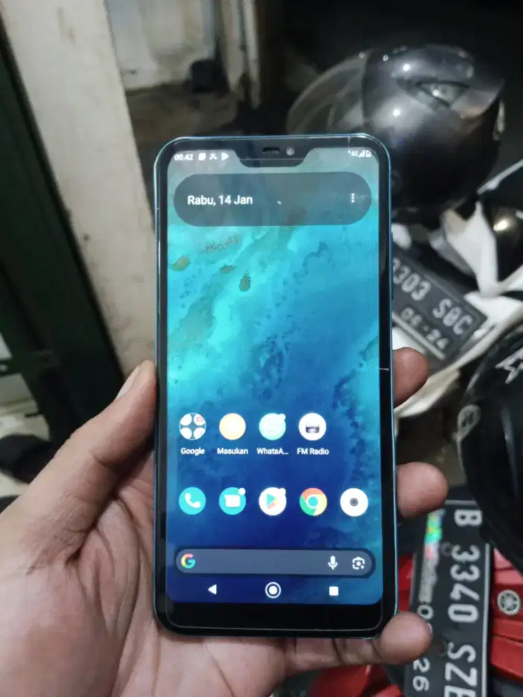 Xaomi mi A2 lite 3/32gb