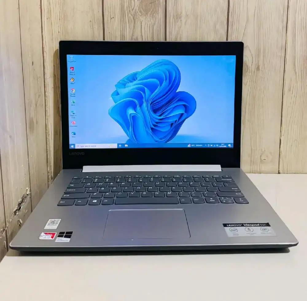 Laptop Lenovo Ideapad AMD A9 editing medium gaming