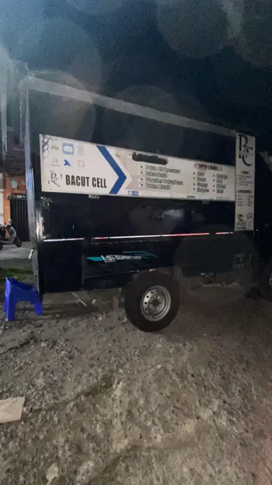 Dibutuhkan kariawan untuk konter jualan pulsa di mobil