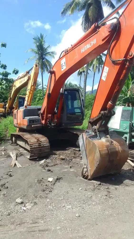 JUAL EXCAVATOR HITACHI ZX 200 TAHUN 2011
