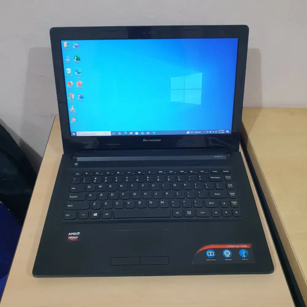 LENOVO G40 - AMD A8 - RAM 8 - SSD 128GB - 14 INCH