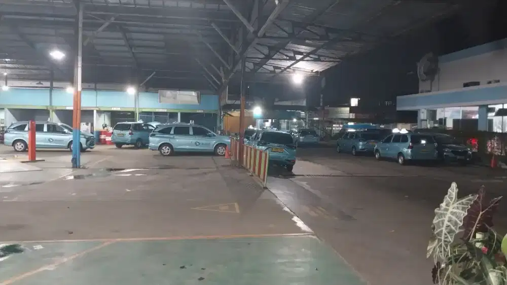 Loker driver (sopir/pengemudi)