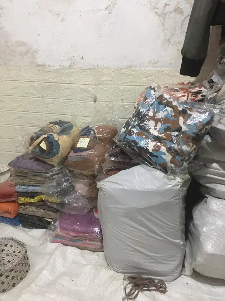 borongan aja ambil semua/cuci gudang. barang baru, pakaian wanita