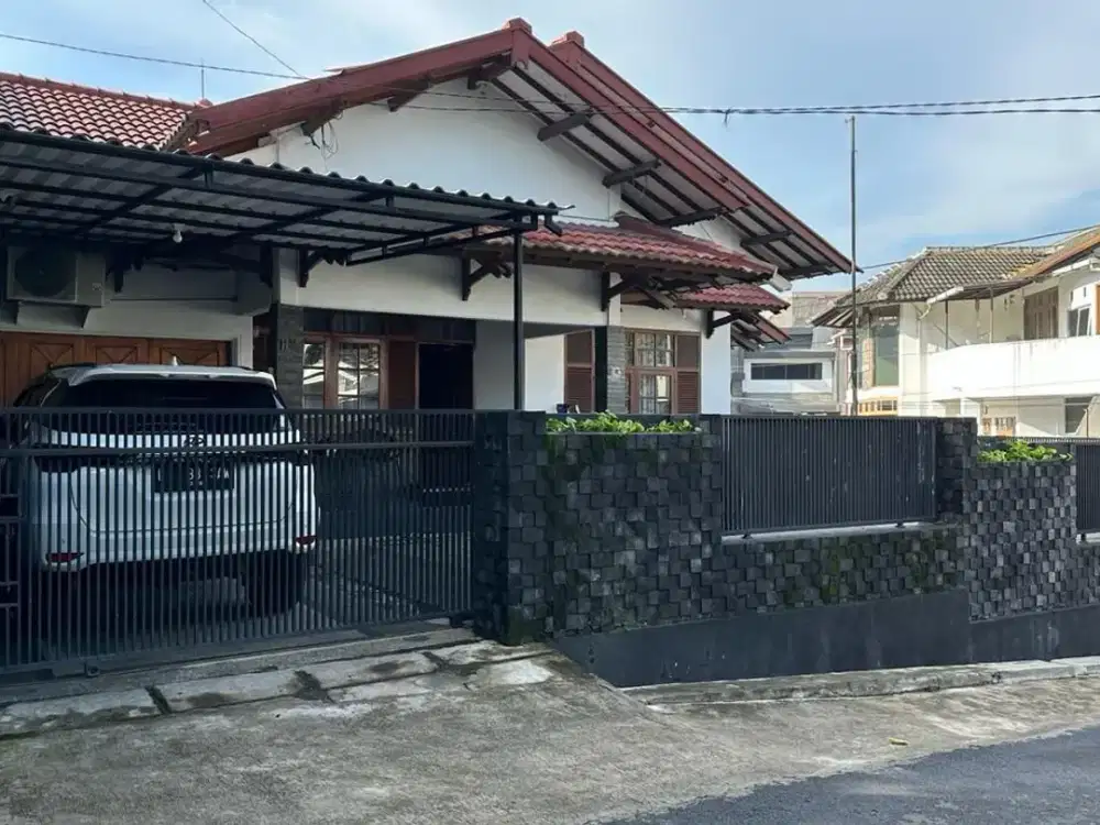 Rumah Siap Huni Posisi Hook Semi Furnish Di Pasteur