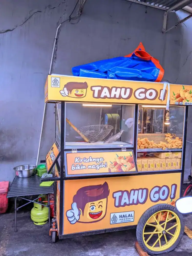 Dicari orang untuk jaga outlet tahu goreng crispy (Tahu Go!)