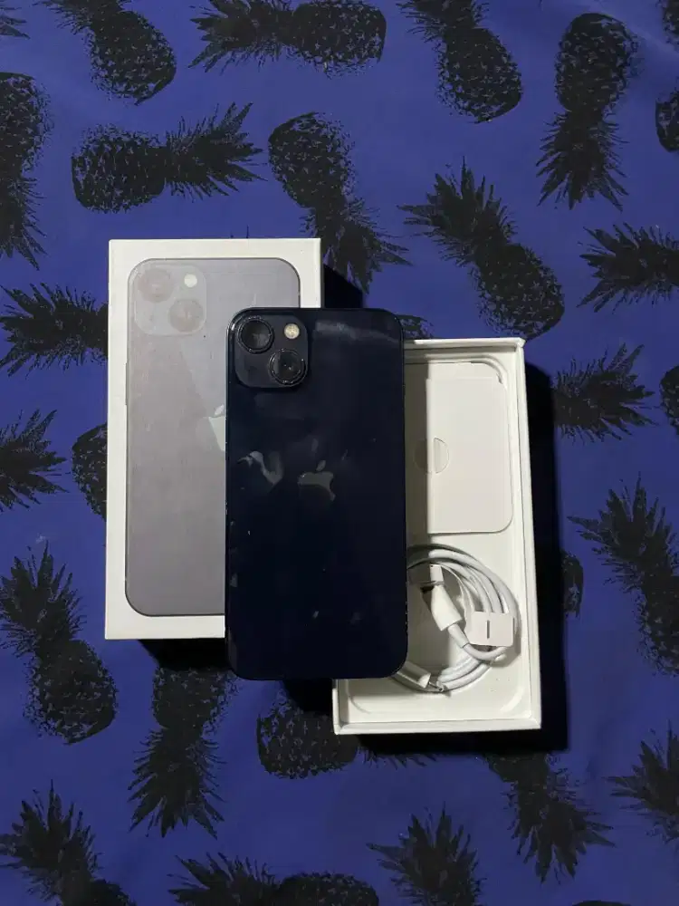 iPhone  13 128 inter