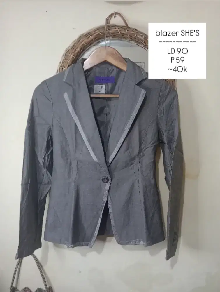 blazer SHE'S - preloved thrift seken import
