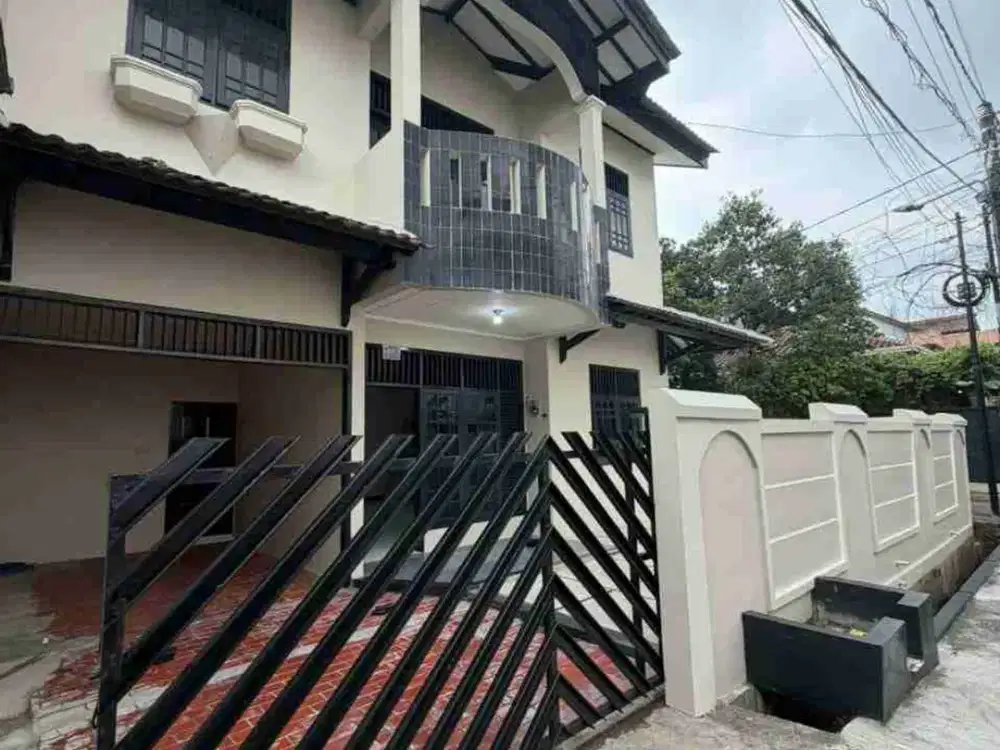 rumah 2 lantai sudah renovasi di pondok kelapa duren sawit