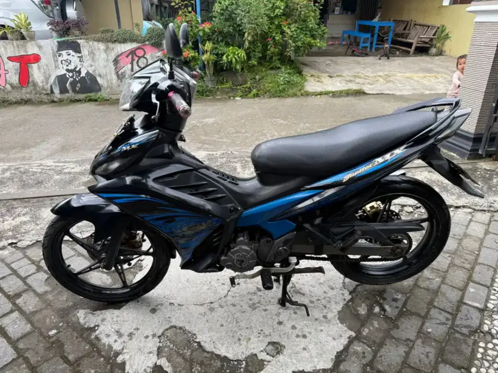 Jupiter MX kopling THN 2011 plat AB Wonosari