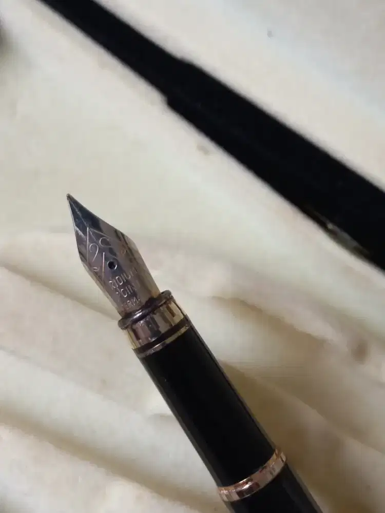 Pulpen fountain pen law man original lengkap dg box bludru