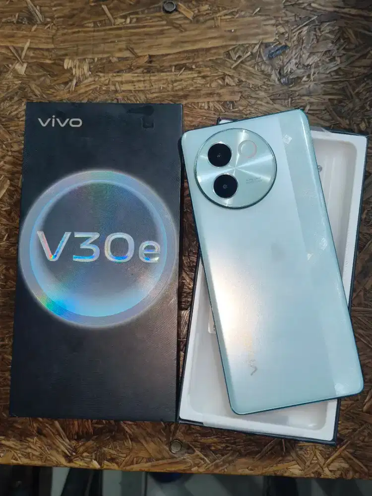 Vivo V30E ram 8/128GB Fullset