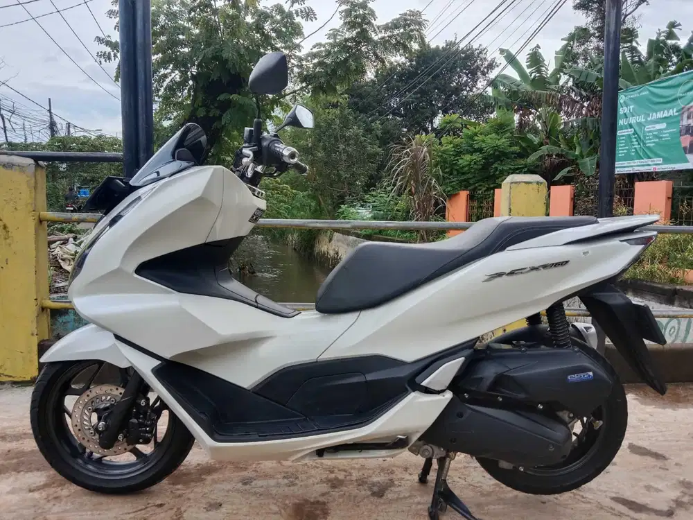 Honda PCX 160 th 2023 cash atau kredit Bisa
