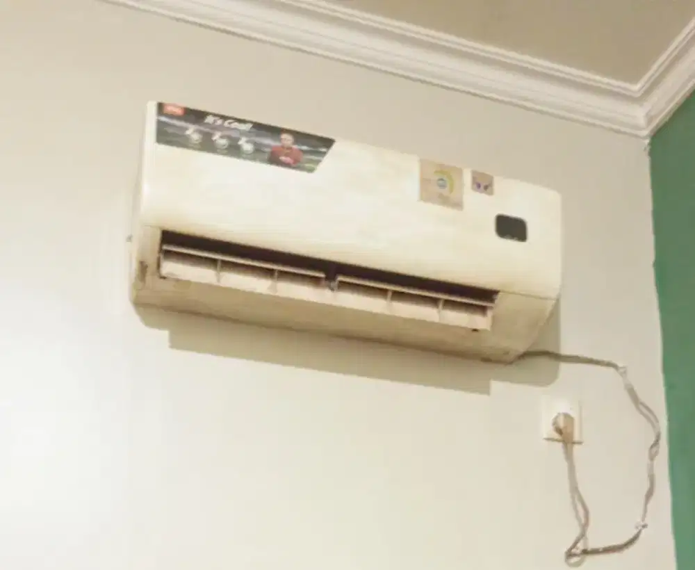 Dijual ac 1/2 pk karna tidak terpakai
