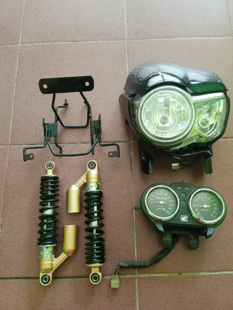 Reflektor dan shok Tiger original Revo pece