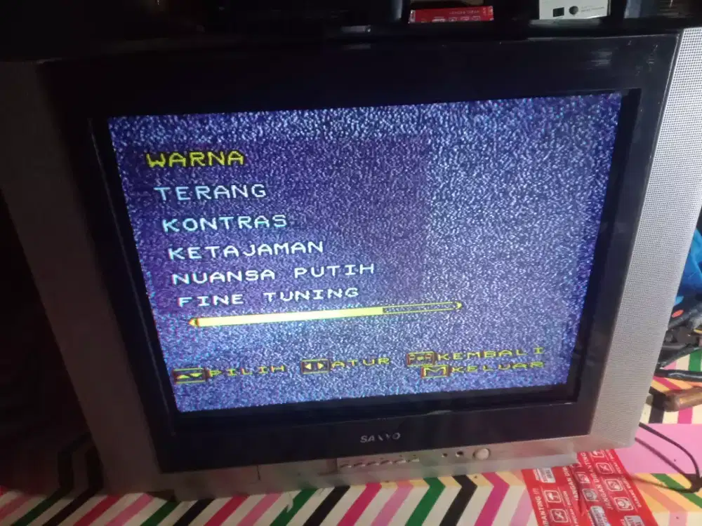 TV 21 SANYO TABUNG ADA REMOT BACA DESKRIPSI