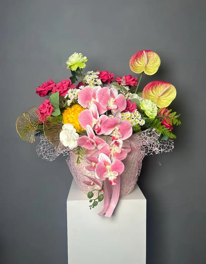 Dibutuhkan segera! Penjaga Toko Bunga Artificial