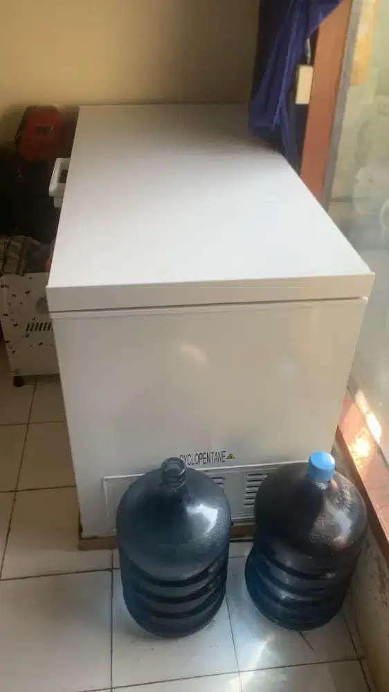 Di jual freezer