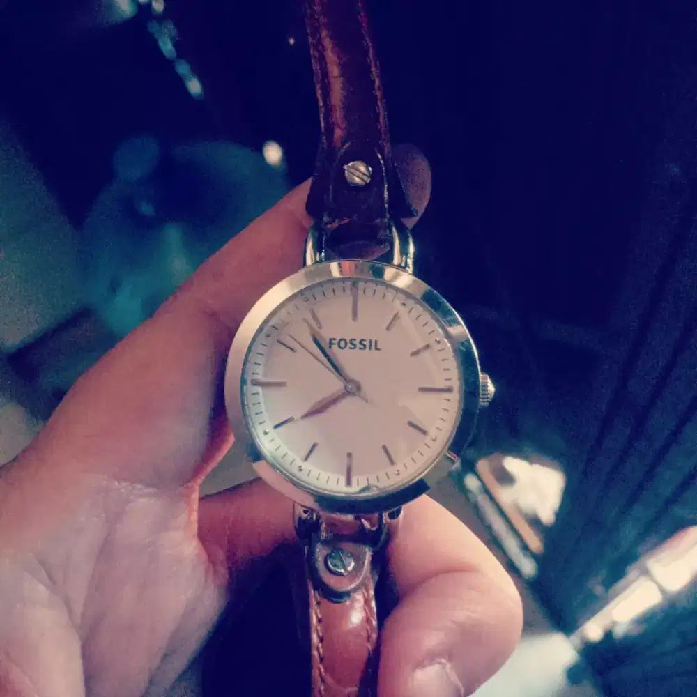 Jam Tangan (Tanpa Tali)