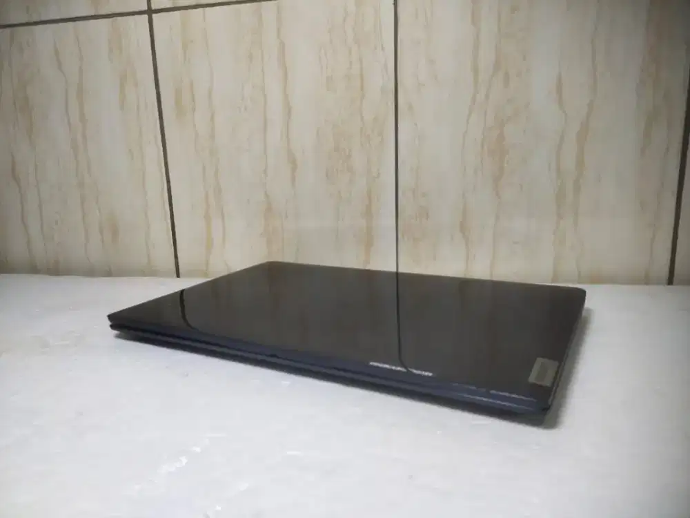 B69 Lenovo ideapad 3 15ALC AMD ryzen 7-5700U Ram 12GB ssd 512GB