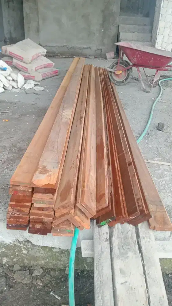 Suppplayer kayu deck ulin kalimantan