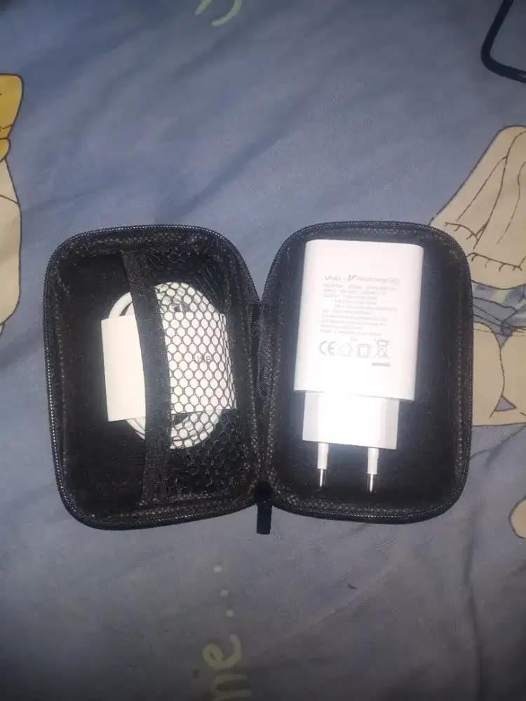 di jual charger vivo warna putih fast charging