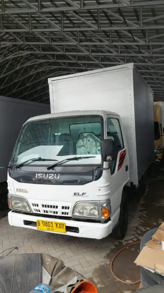 ISUZU ELF 2014 ENGKEL BOX JUMBO